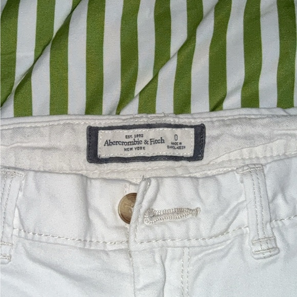 Abercrombie & Fitch White Shorts - Picture 4 of 5